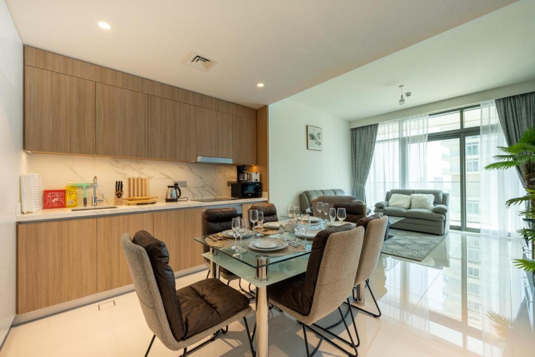Emaar Beach Vista Tower 1 2bhk Fahh Apartment