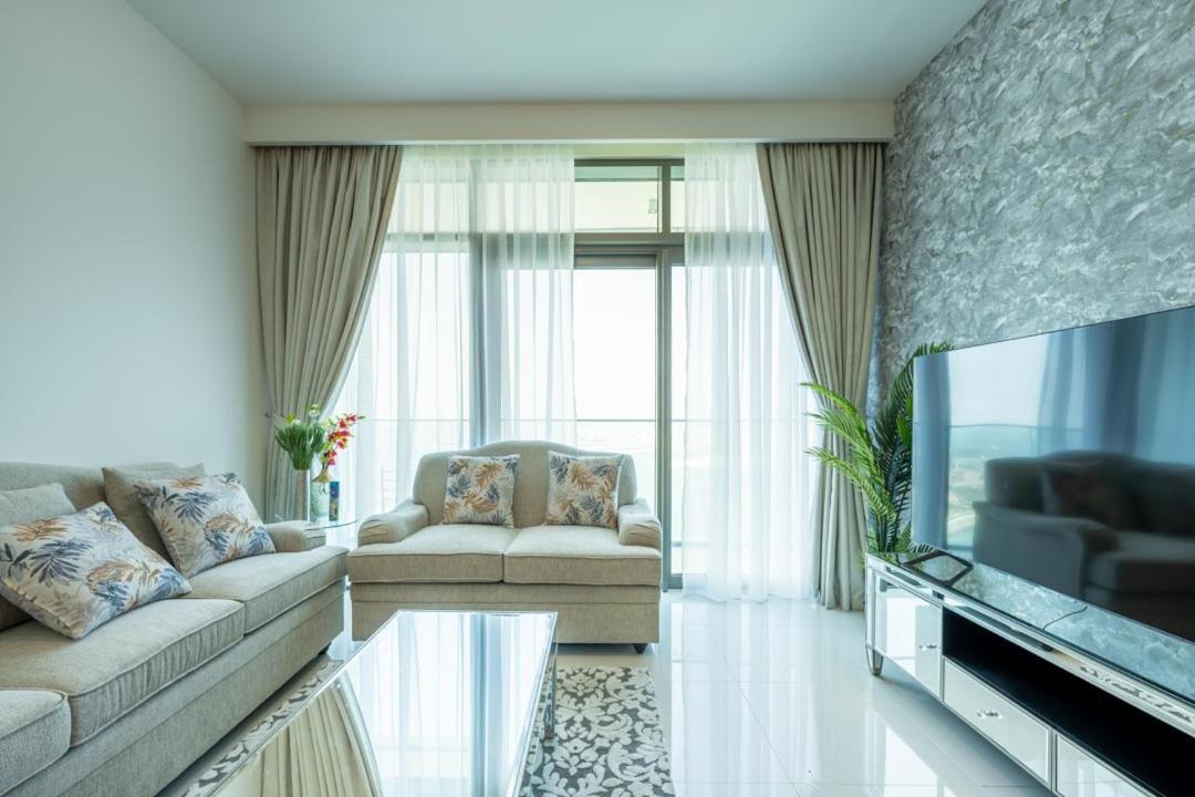 Emaar Beach Vista Tower 1 2bhk Fahh Dubai