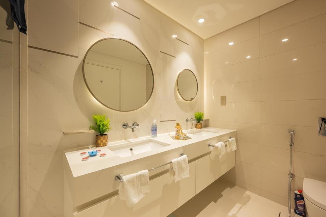 Apartment Emaar Beach Vista Tower 1 2bhk Fahh