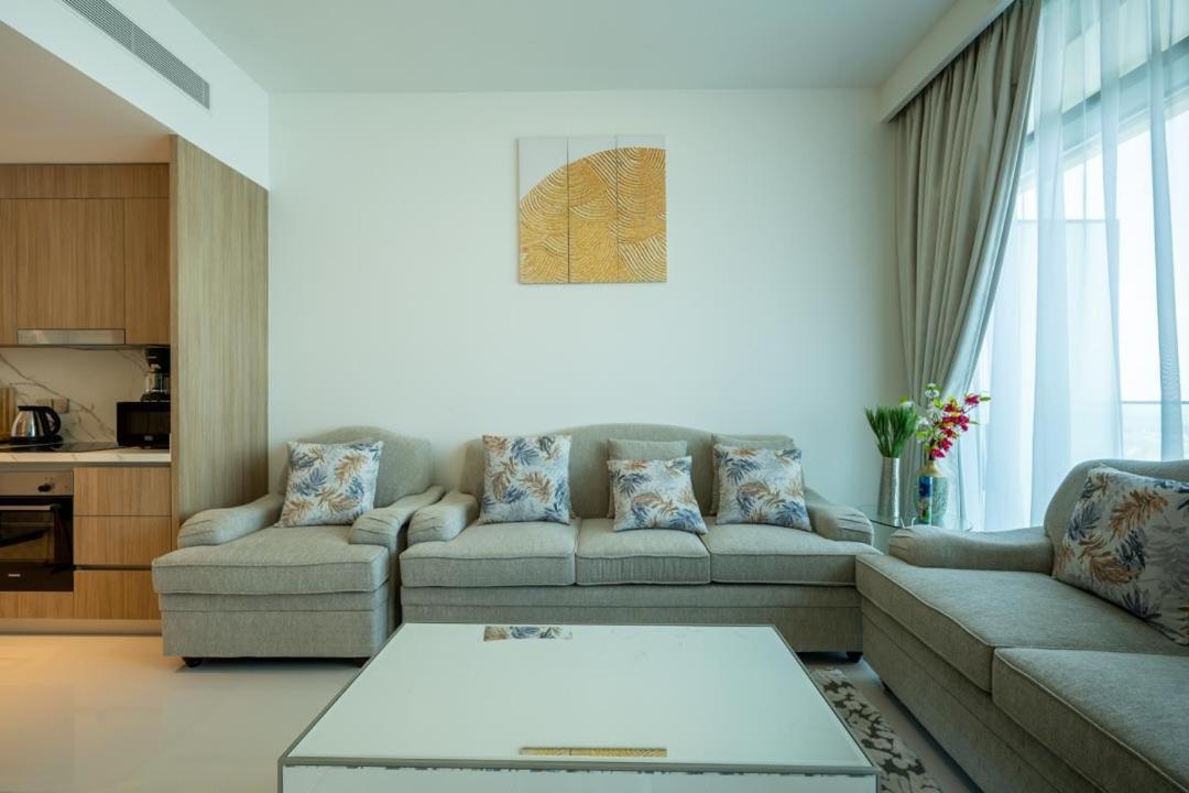 Emaar Beach Vista Tower 1 2bhk Fahh Apartment Dubai