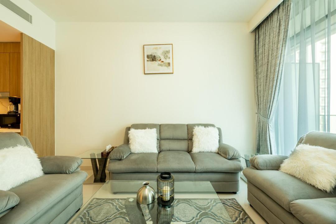 Emaar Beach Vista Tower 1 2bhk Fahh Dubai