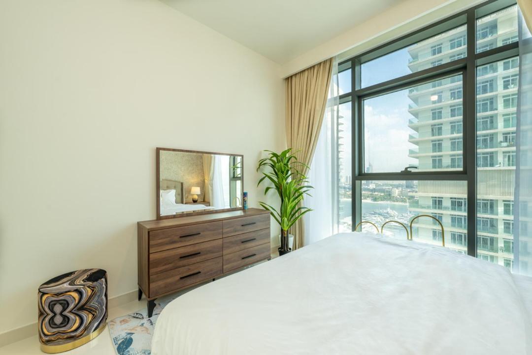 Emaar Beach Vista Tower 1 2bhk Fahh Apartment